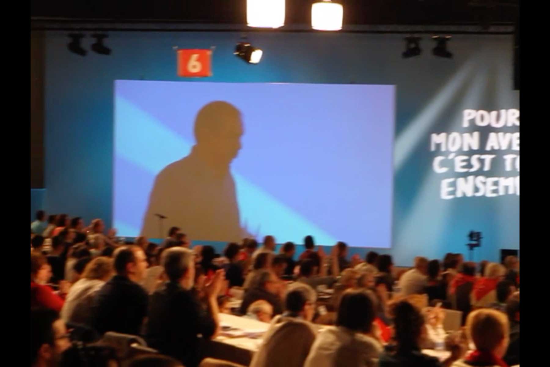 Der Generalsekretär der CGT verlässt das Rednerpult  Fotografie von Heiko Schäfer