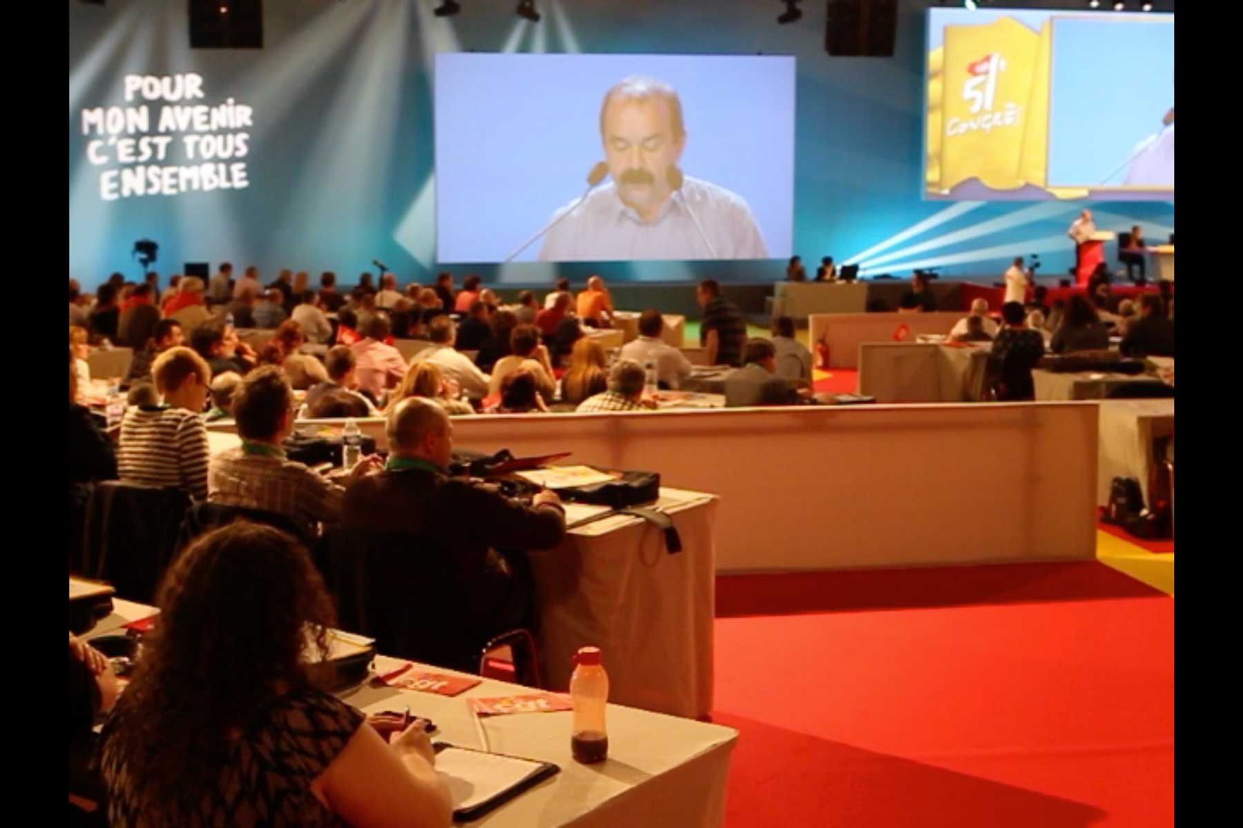 Der Generalsekretär der CGT am Rednerpult  Fotografie von Heiko Schäfer