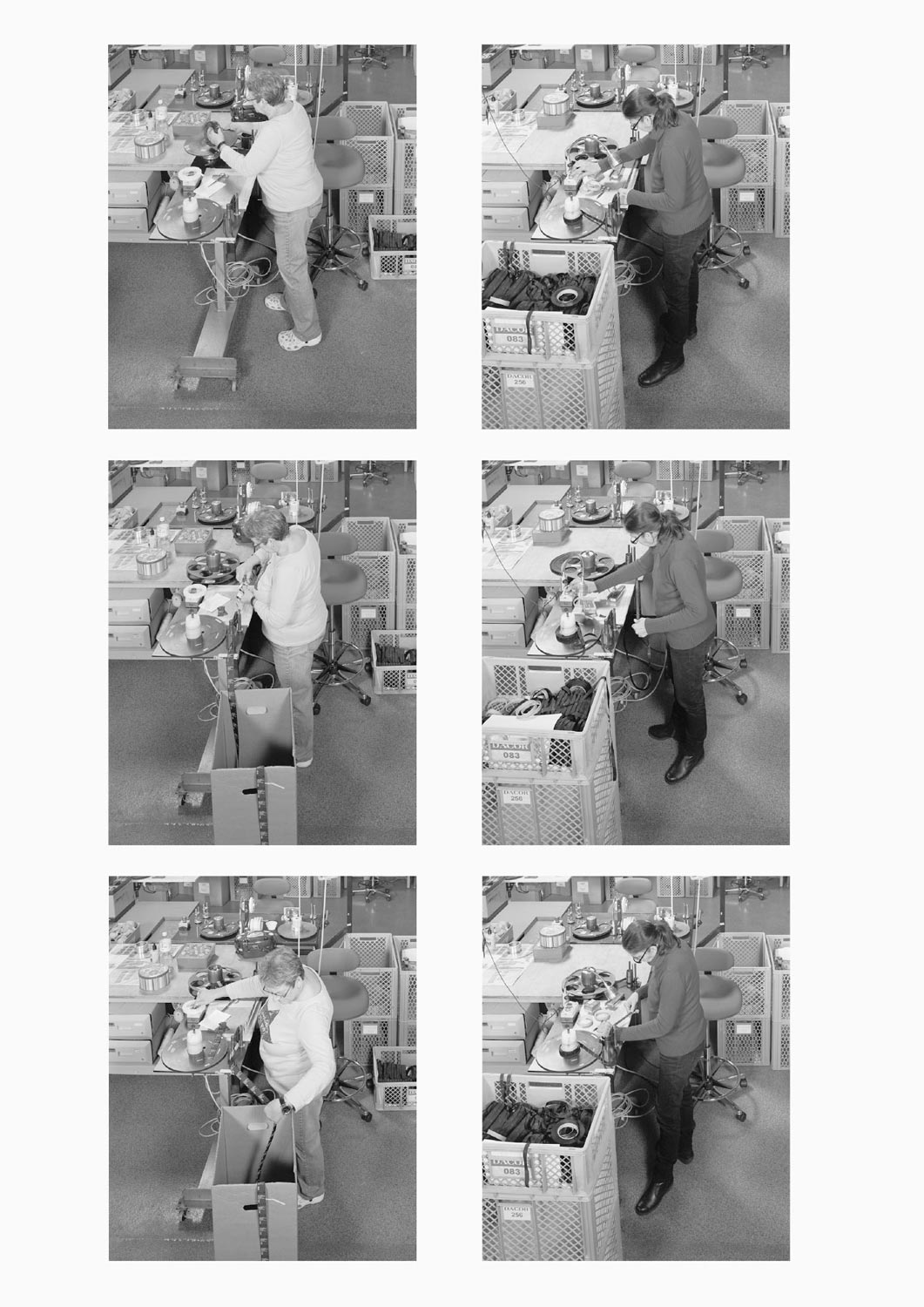 Eine Textilarbeiterin arbeitet an einer Maschine in der Firma Darcor Etiketten  Fotografie von Heiko Schäfer