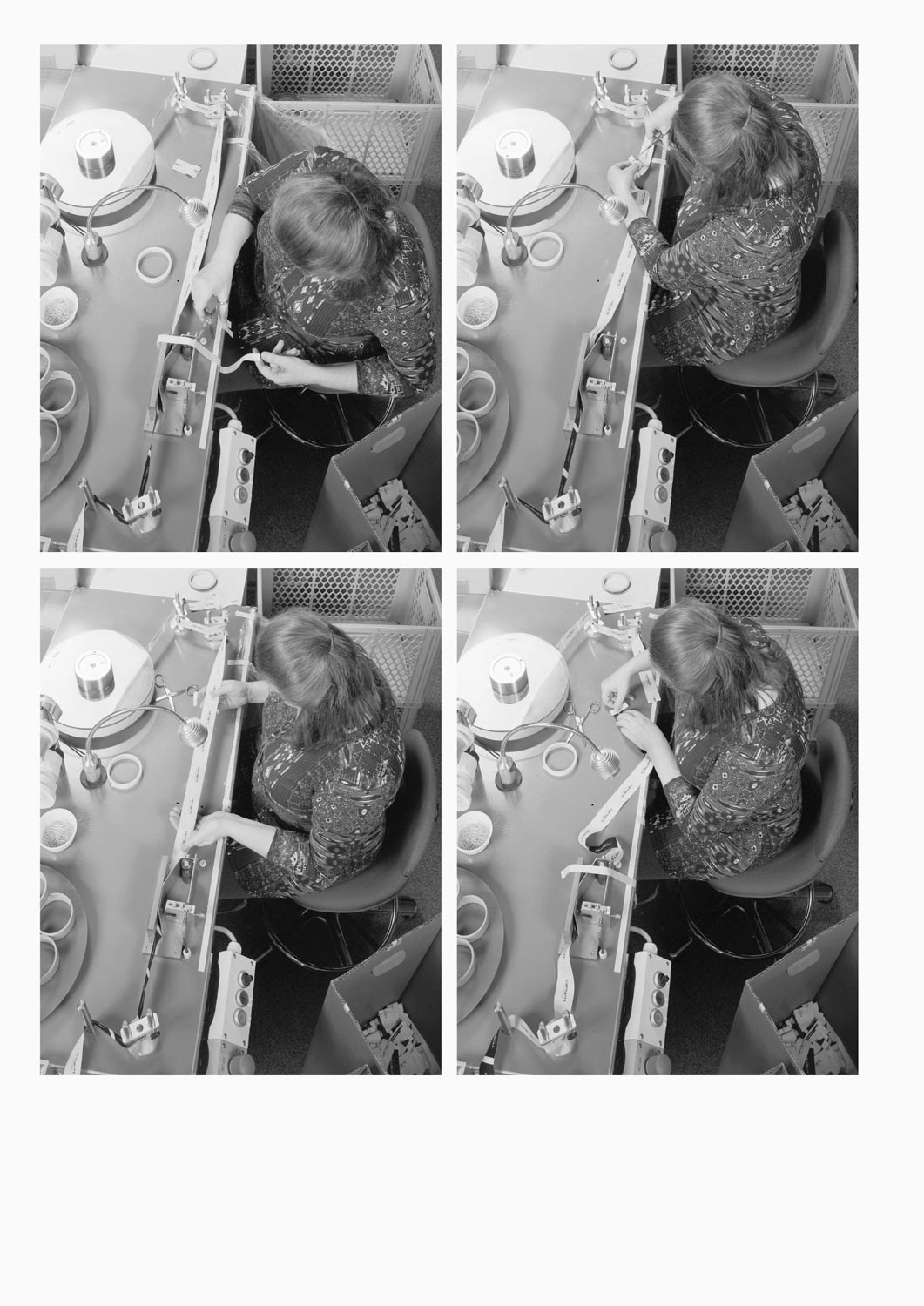 Eine Textilarbeiterin arbeitet an einer Maschine in der Firma Darcor Etiketten  Fotografie von Heiko Schäfer