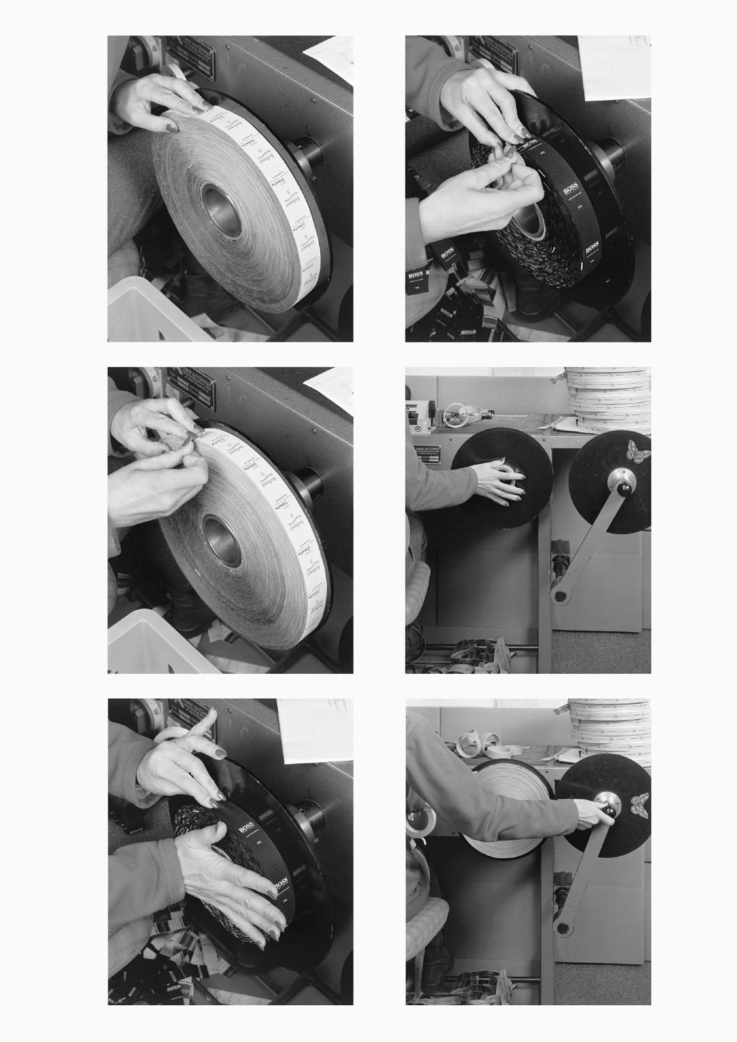 Eine Textilarbeiterin arbeitet an einer Maschine in der Firma Darcor Etiketten  Fotografie von Heiko Schäfer